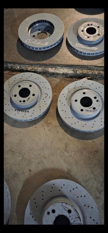 DISQUES DE FREIN AVANT MERCEDES CLASSE B W246 beschikbaar voor biedingen