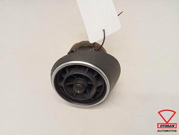 Audi A1 8X Luchtrooster Dashboard 8X1820901 beschikbaar voor biedingen