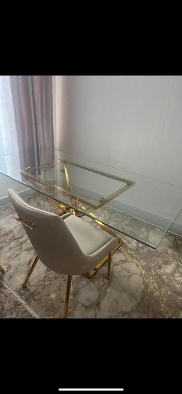 Table en verre salle à manger doré