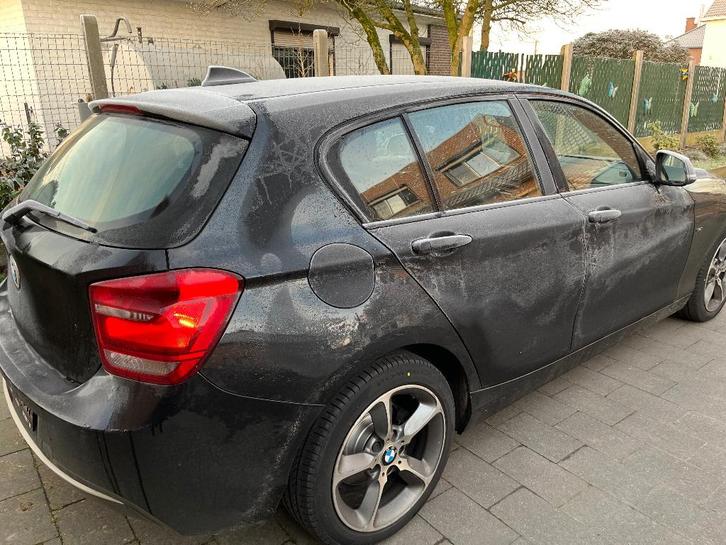 BMW 116d, Auto's, BMW, Particulier, 1 Reeks, ABS, Adaptieve lichten, Airbags, Airconditioning, Apple Carplay, Bluetooth, Boordcomputer