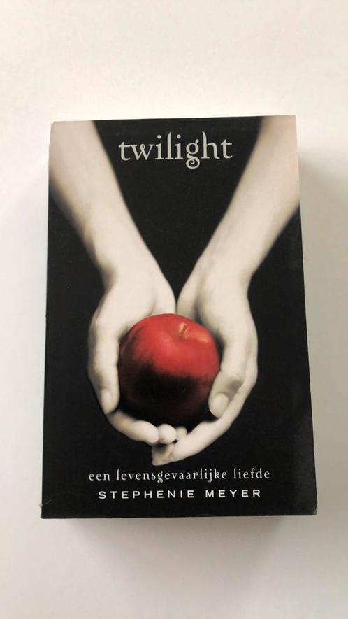 Stephenie Meyer - Twilight, Boeken, Kinderboeken | Jeugd | 13 jaar en ouder, Zo goed als nieuw, Ophalen