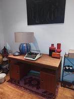 vintage bureau in mooie staat, Ophalen, Zo goed als nieuw, Bureau
