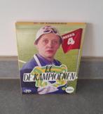 FC De Kampioenen seizoen 4, CD & DVD, Comme neuf, Tous les âges, Coffret, Enlèvement ou Envoi