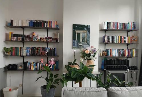 Donkergrijze boekenplanken met ophangsysteem, Huis en Inrichting, Woonaccessoires | Wandplanken en Boekenplanken, Gebruikt, Ophalen
