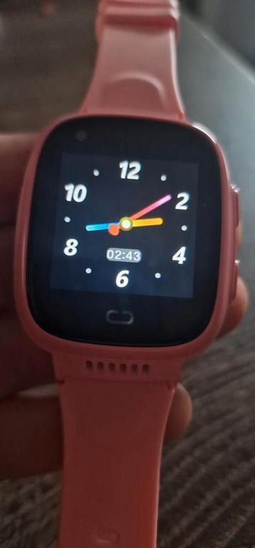 2x Kinder smartwatch 4g met sim kaart beschikbaar voor biedingen