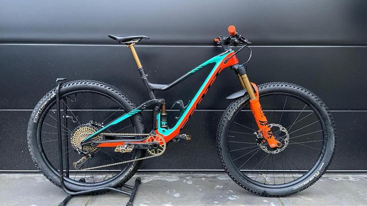 Scott Genius 900 Tuned, Fietsen en Brommers, Fietsen | Mountainbikes en ATB, Zo goed als nieuw, Ophalen