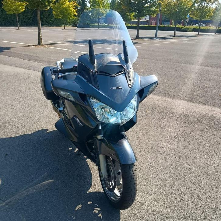 Motor Honda Pan European, Motos, Motos | Honda, Entreprise, Poignées chauffantes, Enlèvement