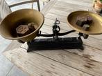 antieke weegschaal met gewichten. Schalen in koper, Antiek en Kunst, Antiek | Gereedschap en Instrumenten, Ophalen