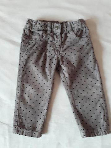 Kinderen en baby's beschikbaar voor biedingen