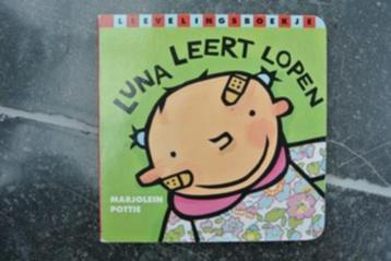 Luna leert lopen beschikbaar voor biedingen