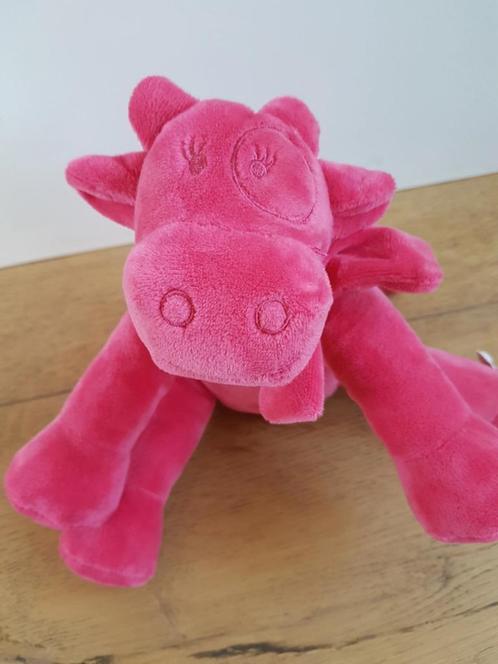 NOUKIE'S - Peluche Lola la vache framboise, Enfants & Bébés, Jouets | Peluches, Utilisé, Vache, Enlèvement ou Envoi