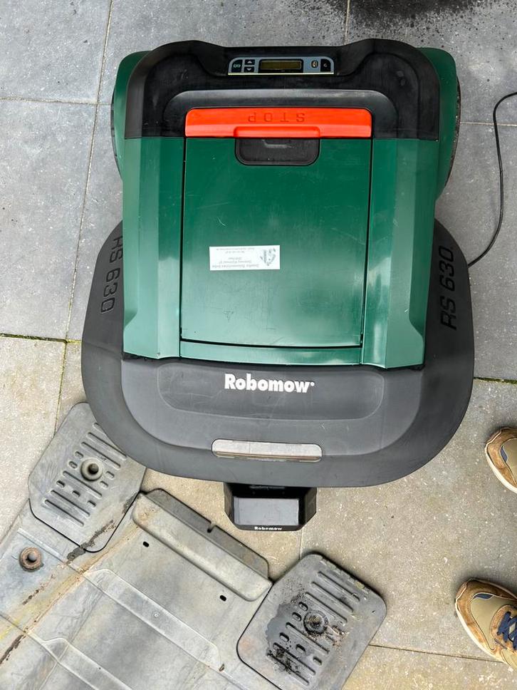 Robotmaaier - Robomow RS630, Tuin en Terras, Robotmaaiers, Gebruikt, Ophalen