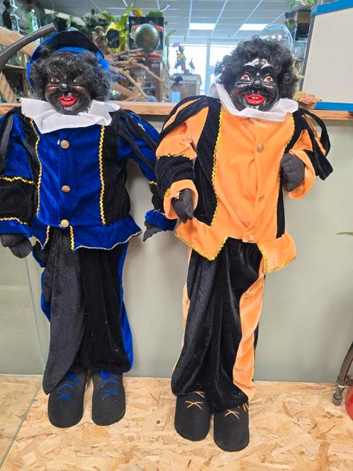 2 grote vintage pieten poppen, Diversen, Sinterklaas, Zo goed als nieuw, Ophalen of Verzenden