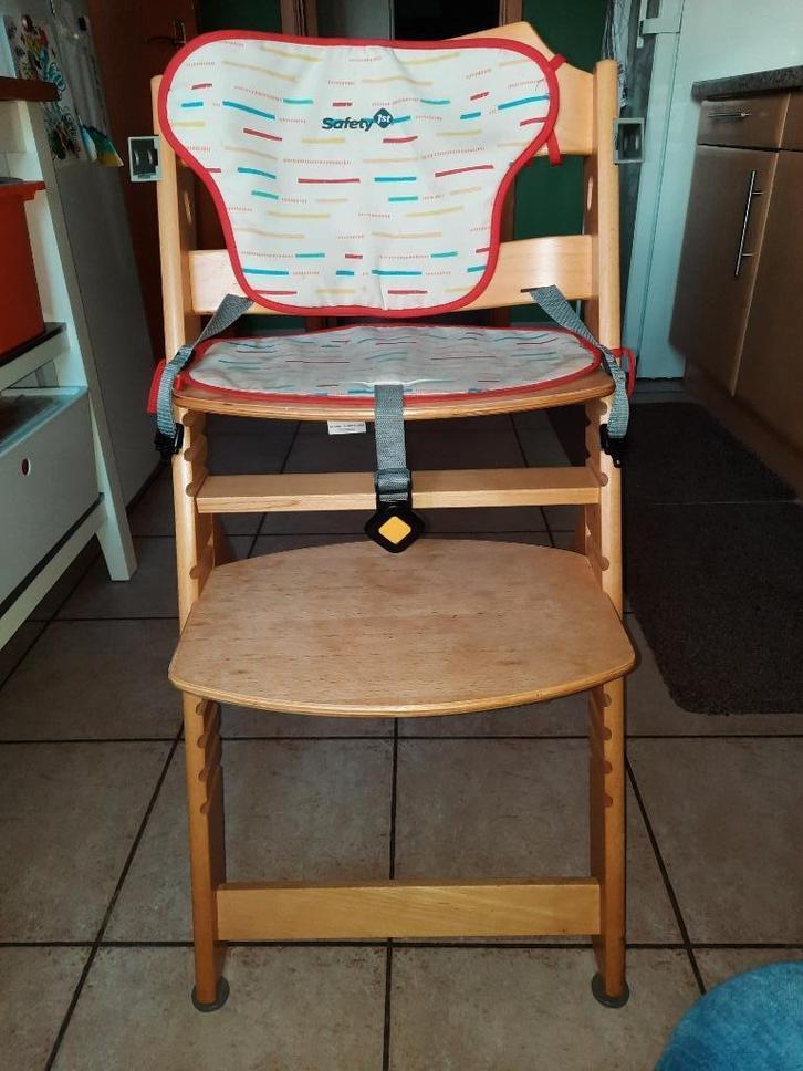 kinderstoel Safety 1st, Kinderen en Baby's, Kinderstoelen, Gebruikt, Meegroeistoel, Aanschuifbaar, Afneembaar eetblad, Gordel(s)