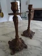 Paar antieke bronzen kandelaars uit de 19e eeuw., Antiek en Kunst, Ophalen of Verzenden, Koper of Brons