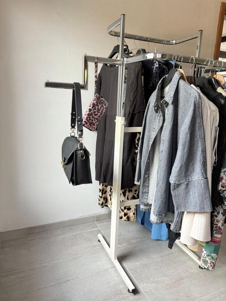 Professioneel kledingrek in rvs, Huis en Inrichting, Woonaccessoires | Kapstokken, Zo goed als nieuw, Staande kapstok, 100 tot 150 cm