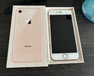 iPhone 8 Gold 64GB  disponible aux enchères