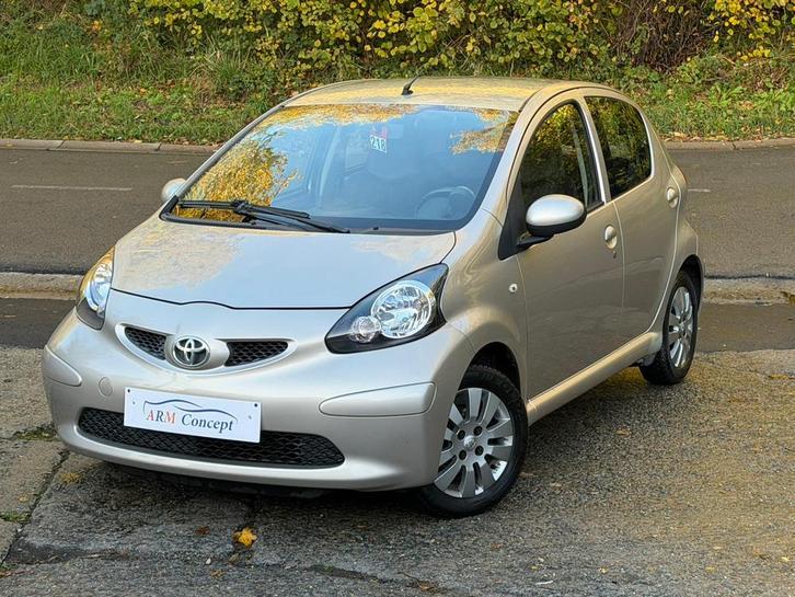 Toyota Aygo 1.0 Essence 2007 airco/cuir préte à immatriculer, Auto's, Toyota, Bedrijf, Te koop, Aygo, Berline, 5 deurs, Handgeschakeld