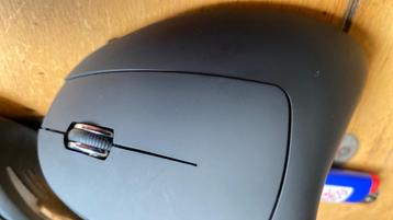 draadloze ergonommische muis beschikbaar voor biedingen