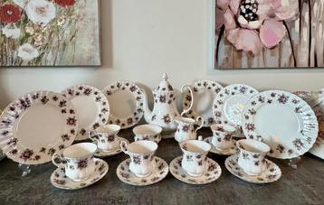 Royal Albert Sweet Violets theeservies, 21-delig. beschikbaar voor biedingen
