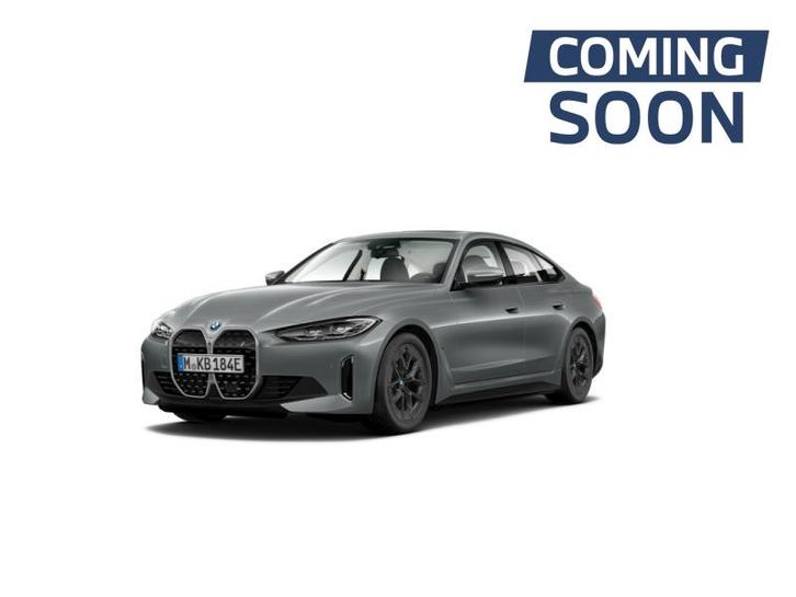 BMW i4 Gran Coupé - SCHUIFDAK - NAVI, Auto's, BMW, i4, Airbags, Airconditioning, Bluetooth, Boordcomputer, Centrale vergrendeling