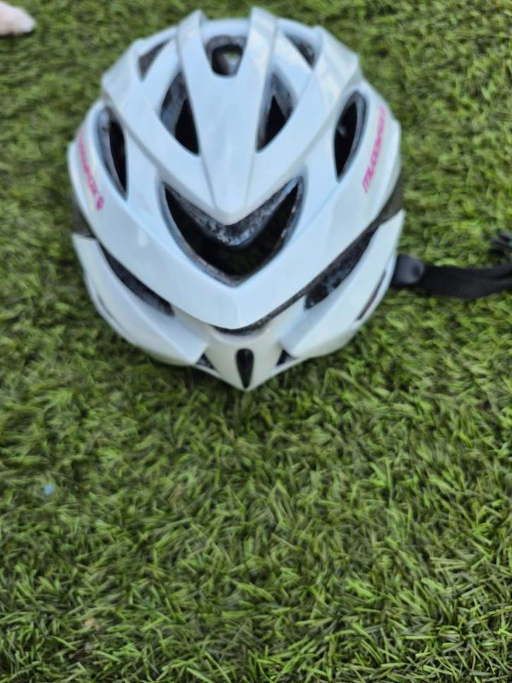 Muddyfox KINDER fietshelm wit/roze – goede staat, Bricolage & Construction, Casques de sécurité, Enlèvement