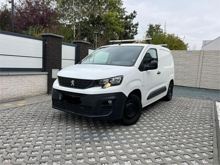 Peugeot Partner 1.2 Benzine met 126.000km 1ste eigenaar, Auto's, Peugeot, Particulier, Partner, ABS, Airbags, Airconditioning