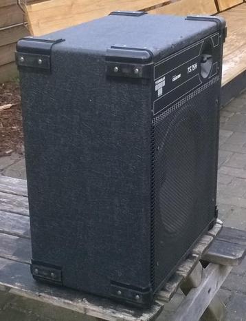 Luidsprekers 15 inch bas en 12 inch top beschikbaar voor biedingen