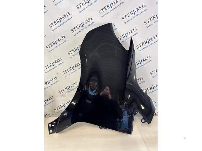 Scherm links-voor van een Mercedes Sprinter (9197), Auto-onderdelen, Carrosserie, Mercedes-Benz, Gebruikt, 3 maanden garantie