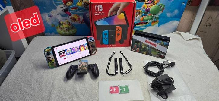 Nintendo Switch OLED-console + 13 games + garantie: compleet, Games en Spelcomputers, Games | Nintendo Switch, Zo goed als nieuw