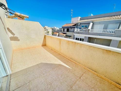 Charmant penthouse à vendre entre 2 plages de Torrevieja, Immo, Étranger, Espagne, Appartement, Ville