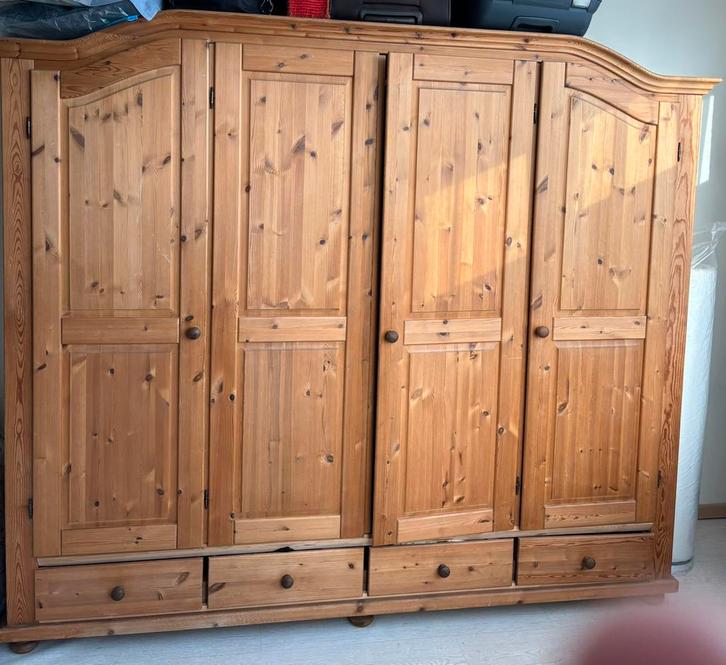 Kleerkast vol hout, Huis en Inrichting, Kasten | Kleerkasten, Gebruikt, 150 tot 200 cm, 200 cm of meer, 50 tot 75 cm, Met lade(s)