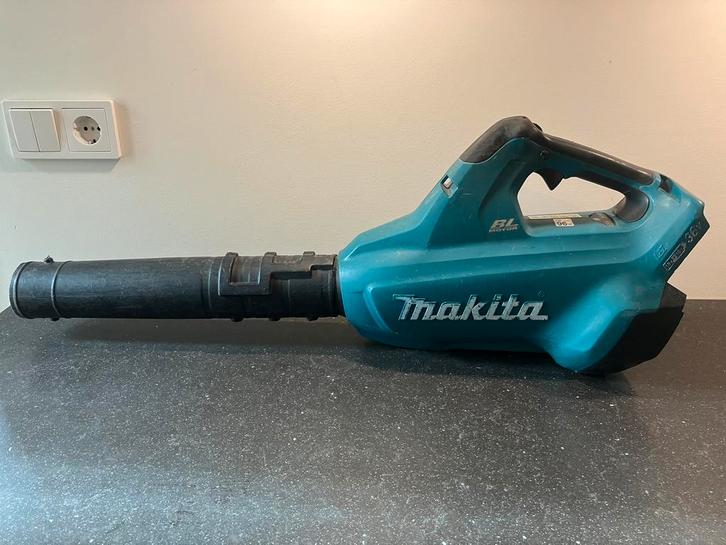 Makita DUB362, Tuin en Terras, Bladblazers, Gebruikt, Handgedragen, Accu, Ophalen
