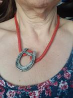 Collier à nouer longueur corde : 80 cm, Rouge, Enlèvement ou Envoi, Avec pendentif, Comme neuf