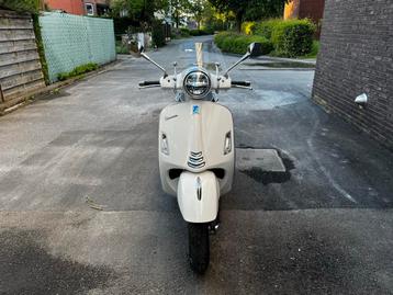 VESPA GTS 125 | NIEUWSTAAT beschikbaar voor biedingen