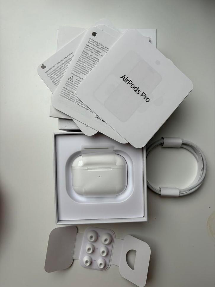 Airpods Pro 2 USB - C, Telecommunicatie, Mobiele telefoons | Oordopjes, Nieuw, Ophalen of Verzenden