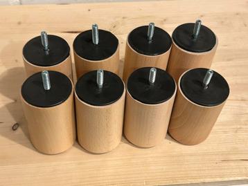 Set van 8 poten (10cm hoogte) beschikbaar voor biedingen