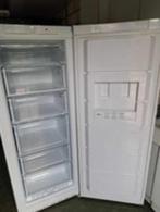 Diepvrieskast, Elektronische apparatuur, Vriezers en Diepvrieskisten, Zo goed als nieuw, Ophalen, Vrieskast, Vrijstaand