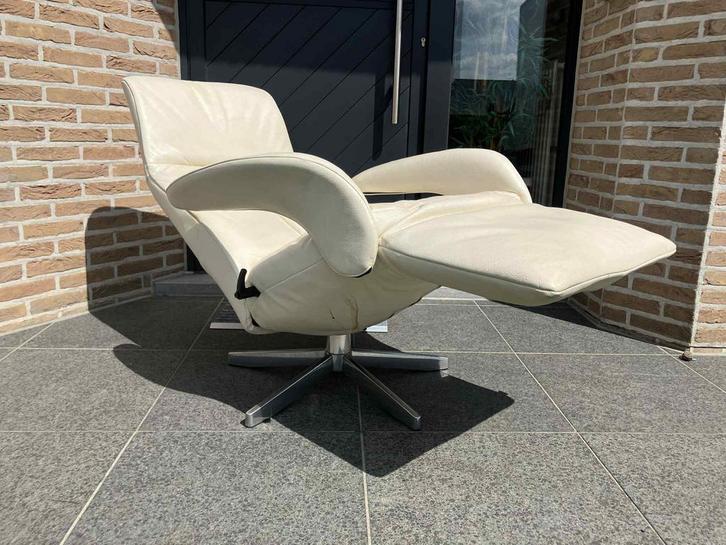Jori Symphony Beige(roomwit) leder, Medi, monomove relax, Huis en Inrichting, Zetels | Voetbanken en poefs, Ophalen of Verzenden