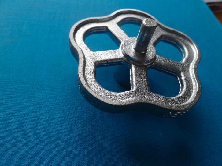 Spinning Top, Guido Geelen, 2008, 90 x 90 x 50 mm, Antiek en Kunst, Kunst | Designobjecten, Verzenden