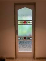 Gerestaureerde deur met mooi glas in lood motief., Doe-het-zelf en Bouw, Ophalen, Gebruikt, 80 tot 100 cm, Binnendeur