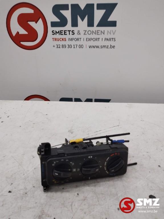 Occ aircopaneel Mercedes Atego, Auto-onderdelen, Vrachtwagen-onderdelen, Mercedes-Benz, Airco en Verwarming, Gebruikt