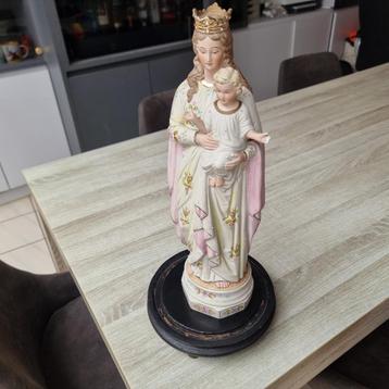 Groot beeld mariabeeld beschikbaar voor biedingen