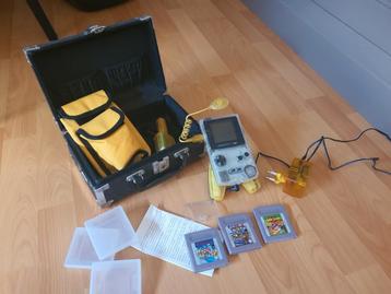 Nintendo gameboy color + games en extras  beschikbaar voor biedingen