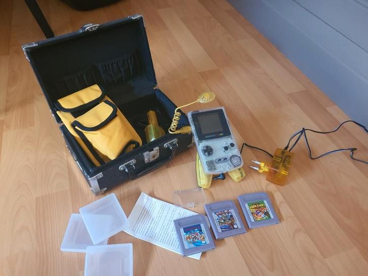 Nintendo gameboy color + games en extras, Games en Spelcomputers, Games | Nintendo Game Boy, Gebruikt, Ophalen