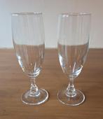 2 champagneglazen, Huis en Inrichting, Ophalen of Verzenden, Zo goed als nieuw, Glas, Glas of Glazen