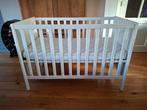Babybedje Ikea + matras, Kinderen en Baby's, Ophalen, Zo goed als nieuw