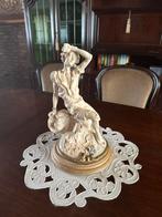 Antieke beeldjes, Ophalen