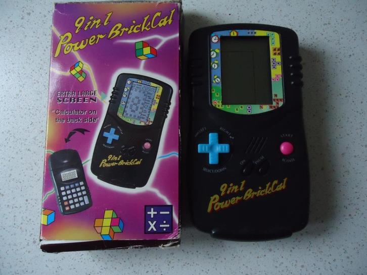 Vintage 9 In 1 Super BrickCal Handheld Game And Calculator, Hobby en Vrije tijd, Gezelschapsspellen | Overige, Zo goed als nieuw
