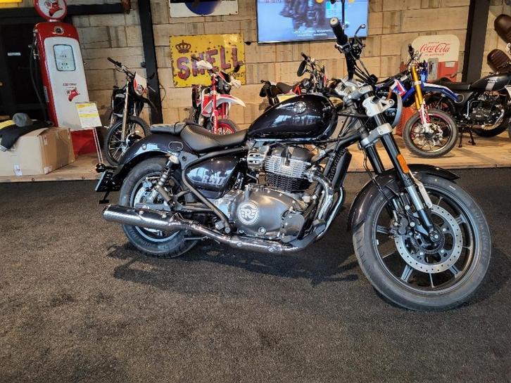 Royal Enfield Super Meteor 650, Motoren, Motoren | Royal Enfield, Bedrijf, Overig, 12 t/m 35 kW, Minimaal motorrijbewijs A2, 2 cilinders